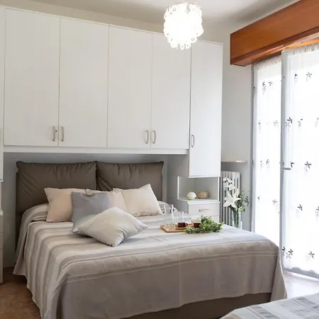 V.le Della Repubblica Bilocale Vicino Al Mare. Apartment