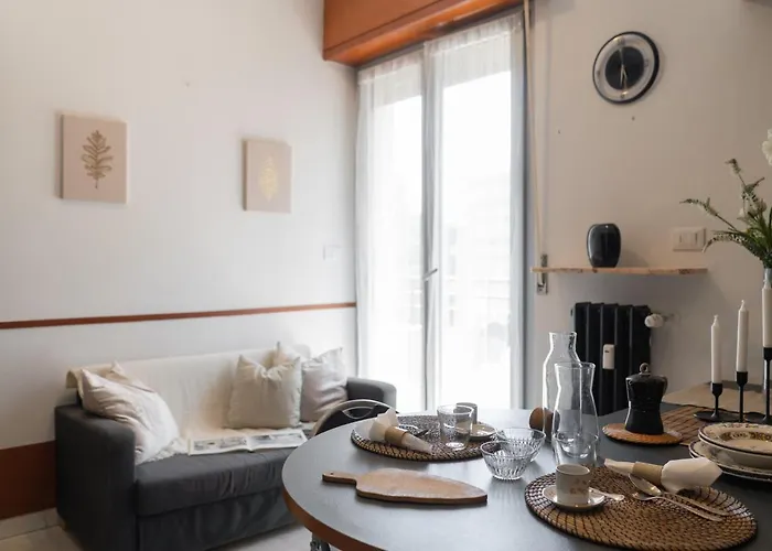 Appartement V.le Della Repubblica Bilocale Vicino Al Mare. Pietra Ligure